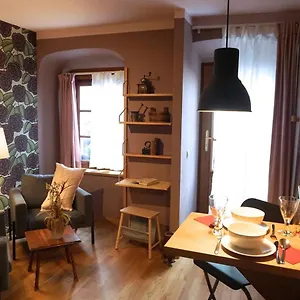 maris-studio-apartment.vienna-besthotels.com/